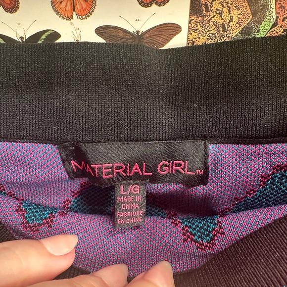 Large MaterialGirl tight fitting skirt.Abstract colourful design.Great condition - Picture 4 of 5